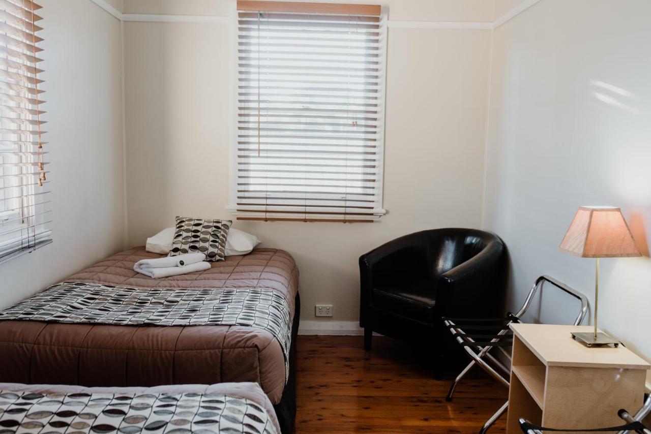 Inverell Terrace Motor Lodge ภายนอก รูปภาพ