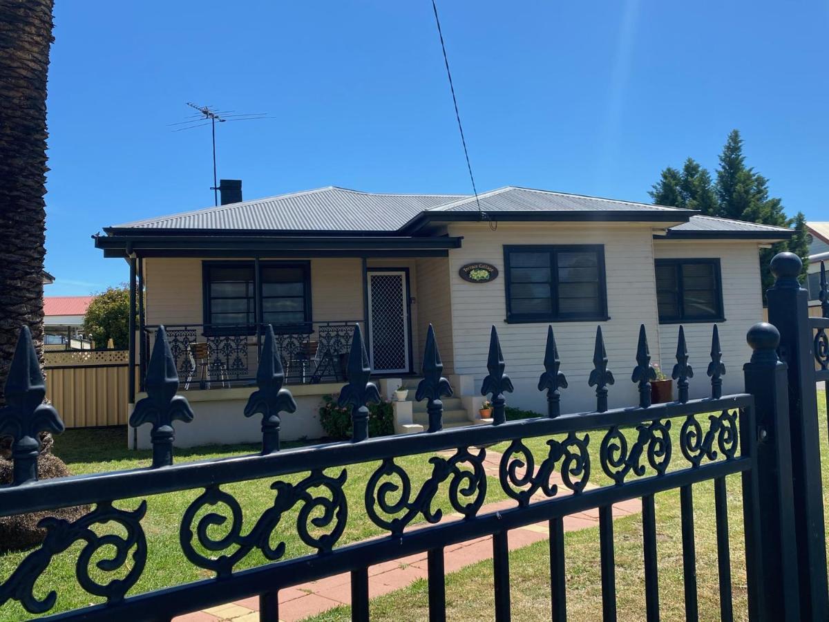 Inverell Terrace Motor Lodge ภายนอก รูปภาพ